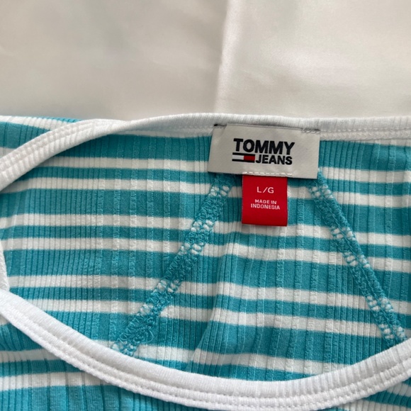 Dress - Picture 6 of 6